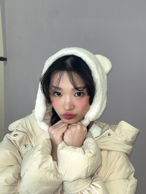 Livy Renata Photo #26