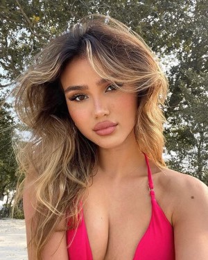 Jasmin Hoppe Photo #18