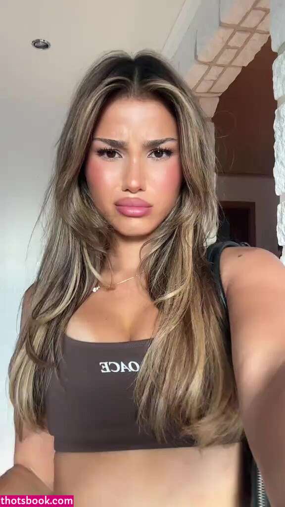 Jasmin Hoppe Photo #35