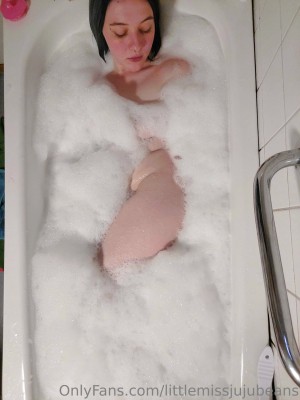 littlemissjujubeans Photo #54