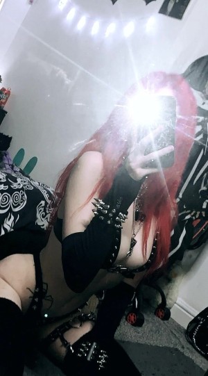 livingdeadgothh Photo #23