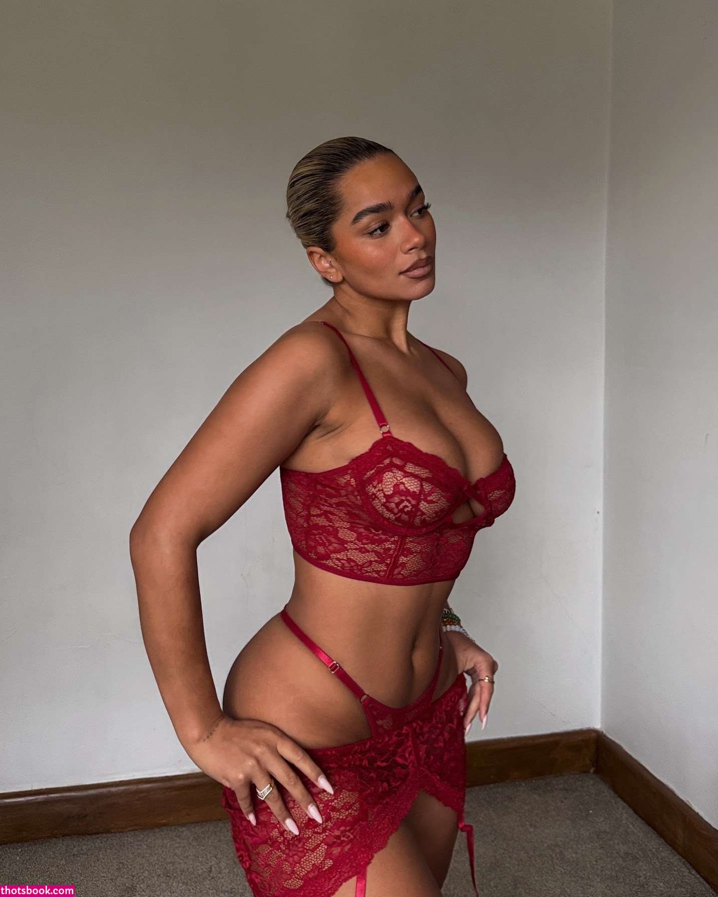 Natalie Gessey Photo #9