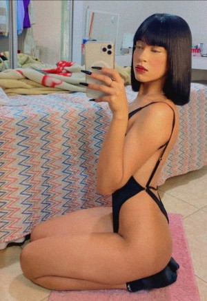 annesouzaww Photo #12