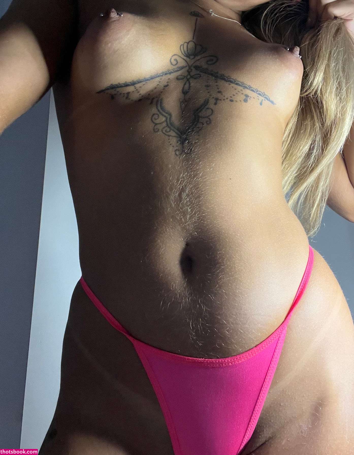 Miss Bella Photo #28