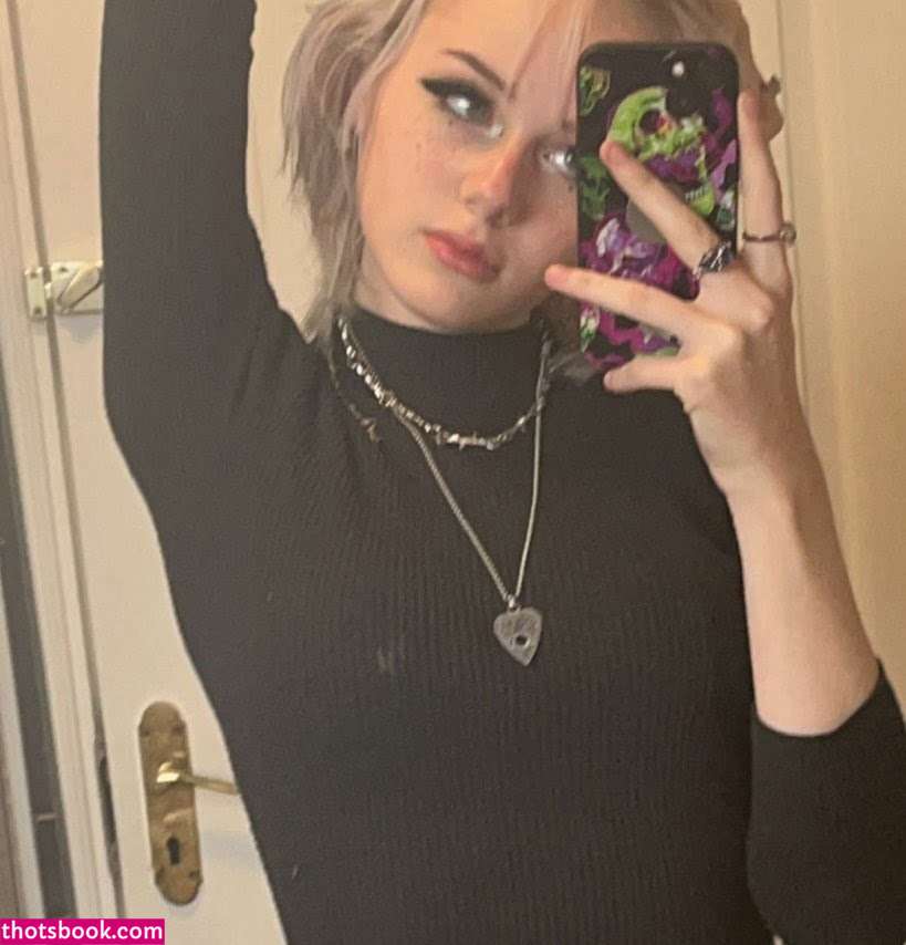 chloeluvsyuu Photo #22