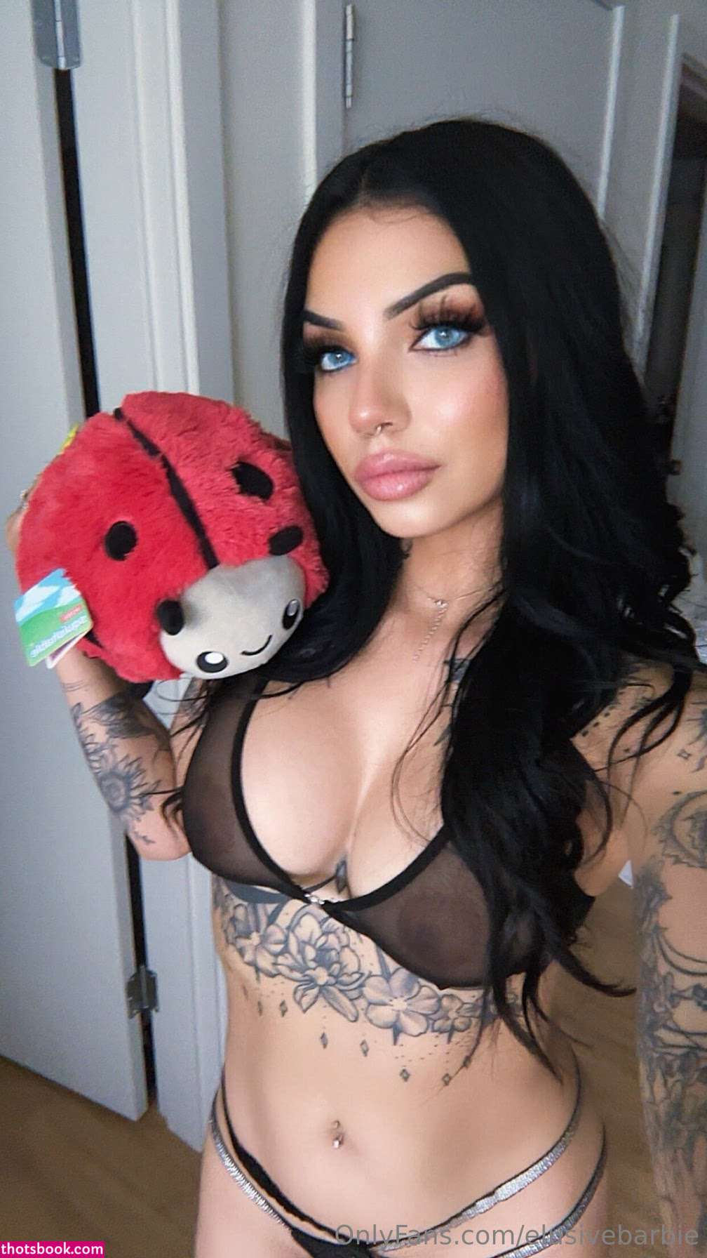 elusivebarbie Photo #19