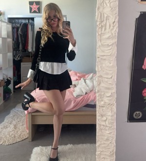 Cassie London Photo #5