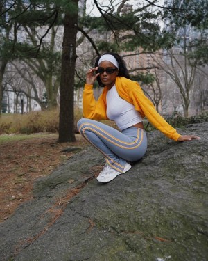 Ciara Miller Photo #16