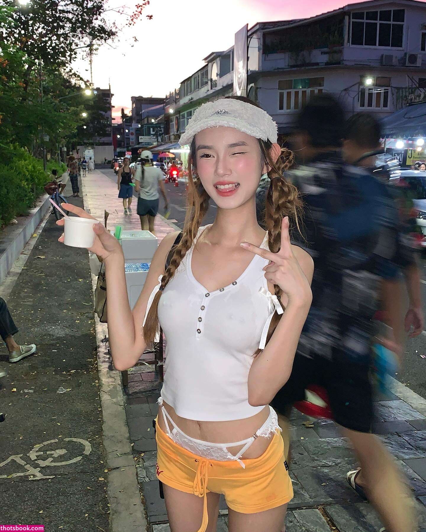 Yujeen Indyy Photo #4