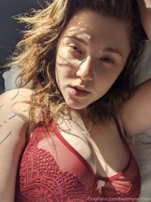 askkayleefrye Photo #2