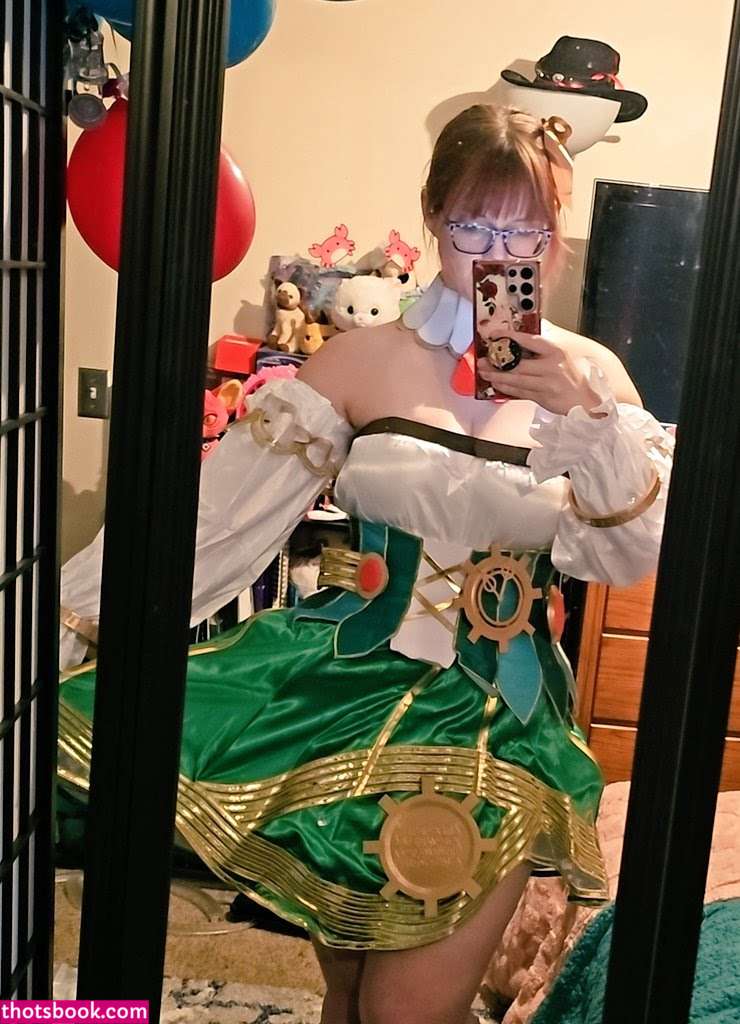 Minalinzee Photo #29