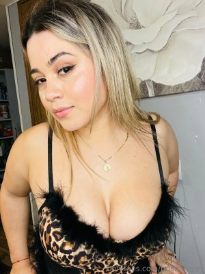 Brisna Reyes Photo #2