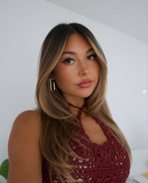 Kirstennn Kim Photo #14