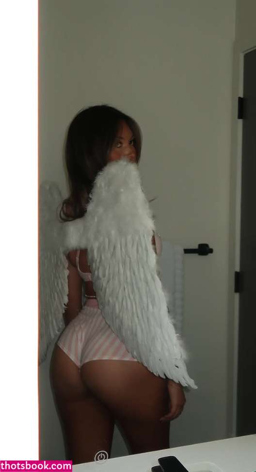 Kirstennn Kim Photo #30