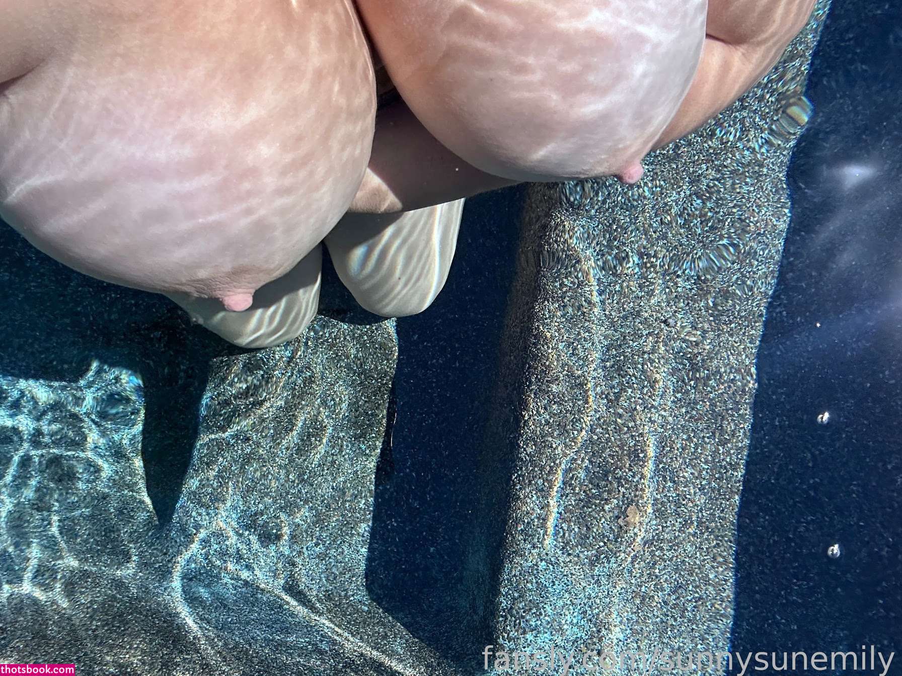 sunnysunemily Photo #1