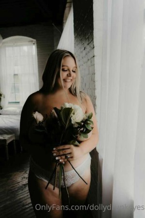 dollydrunkeyes Photo #41