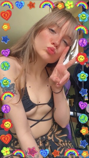 lunarae420 Photo #32