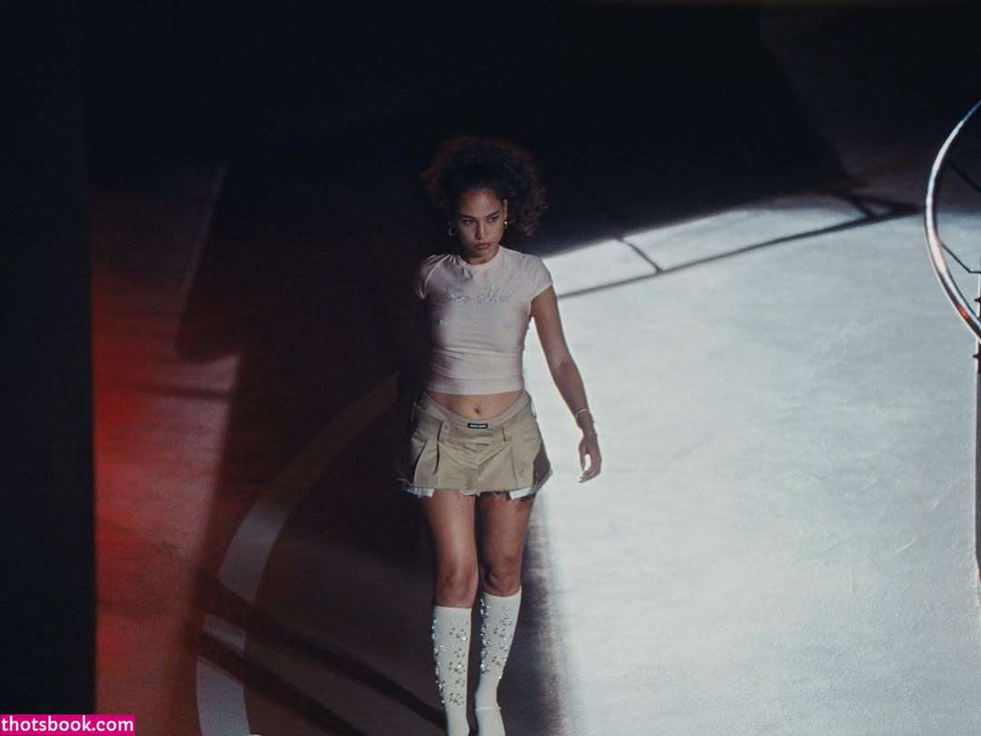 Maria Isabel Photo #7