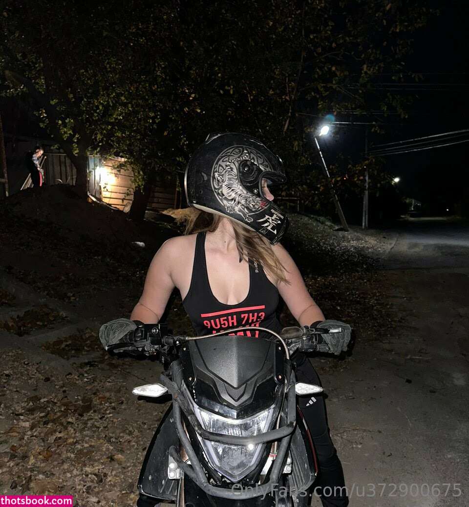 Nina Polibio Photo #1