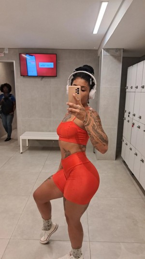 Taina Vieira Photo #8