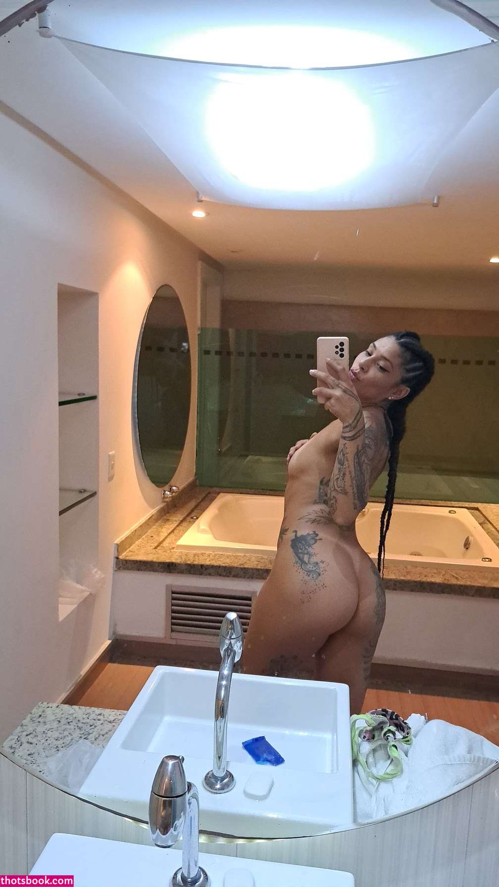 Taina Vieira Photo #11