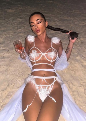 Yani Banny Photo #14