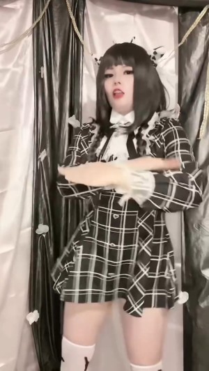 Scarlett Ludenberg Post #7