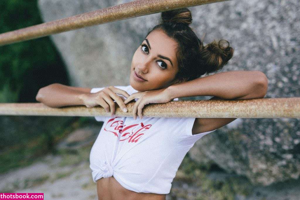 Shannon Lawson Photo #6