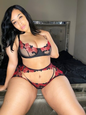 Jasmine Gunn Photo #12