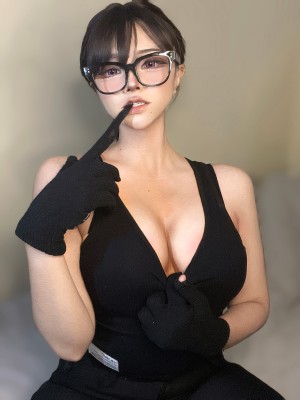 Monchymoon Photo #49