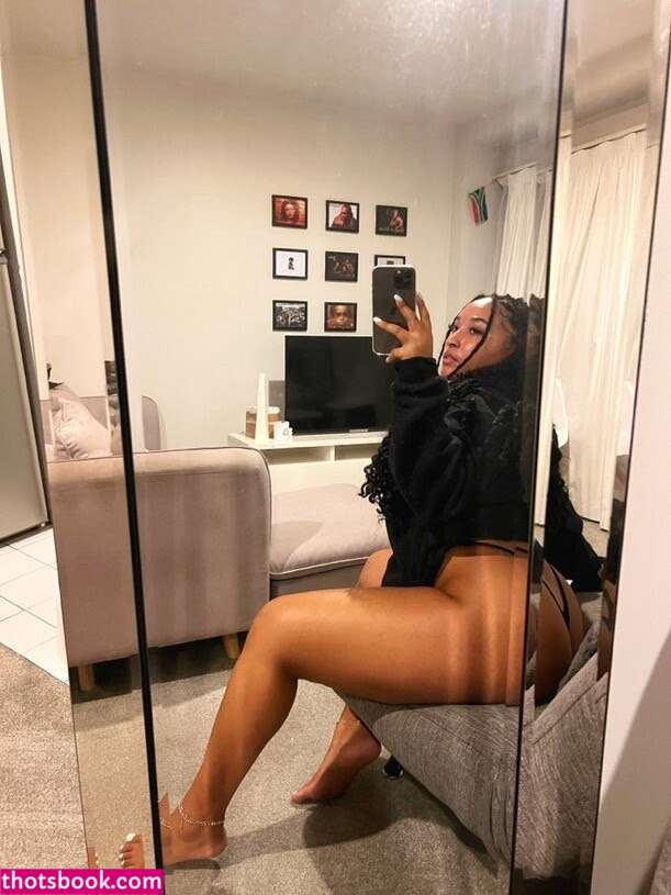 Melanadavids Photo #24