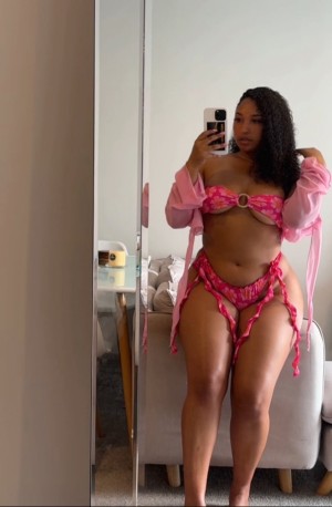 Melanadavids Photo #53