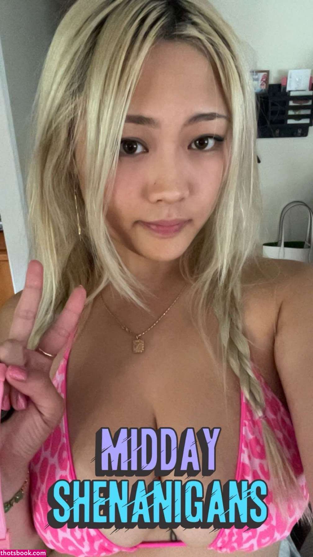 Rawrsoursop Photo #42