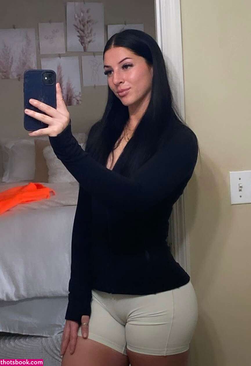 Allison Royalty Photo #27