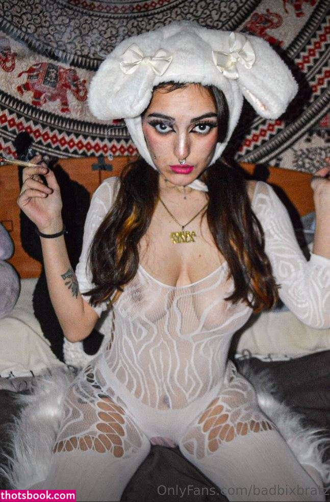 Badbixbrart Photo #17