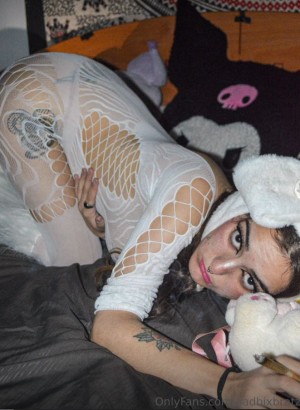 Badbixbrart Photo #15