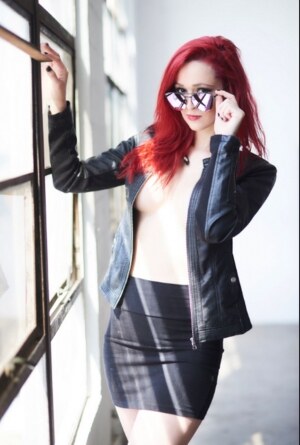 Jaclyn Glenn Photo #28