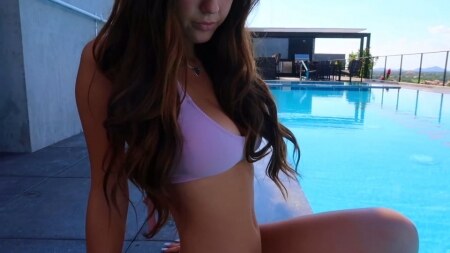 Taylor Alesia Photo #7