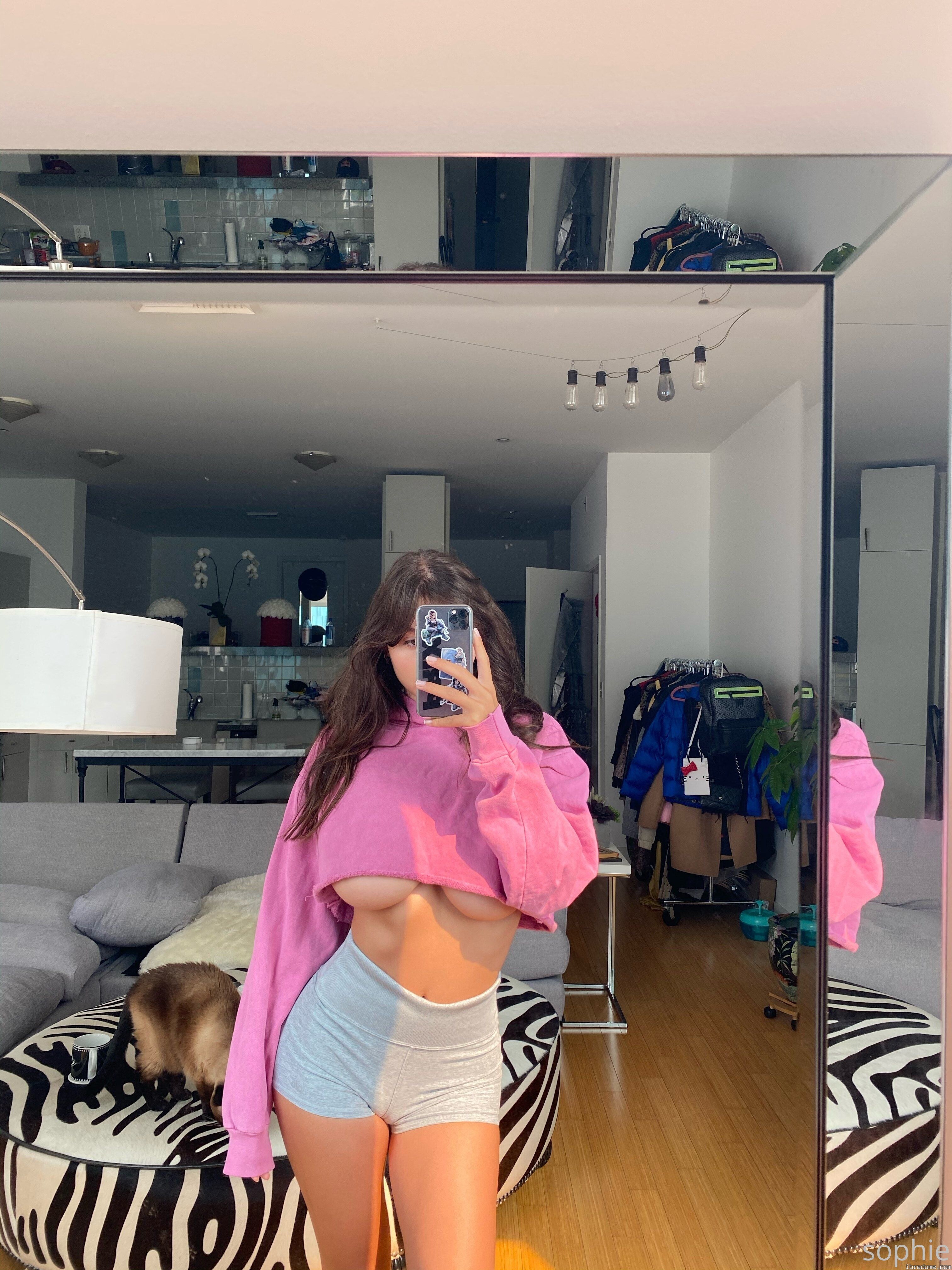 Sophie Mudd Photo #58