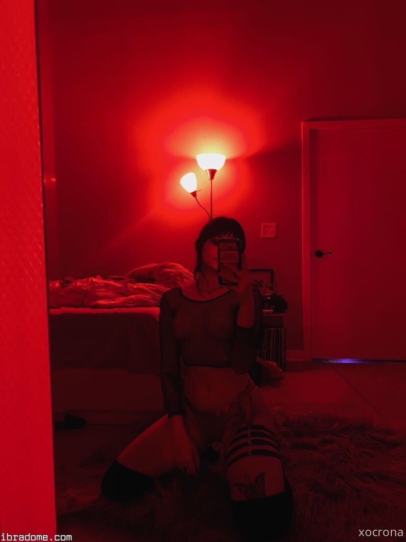 Claire Estabrook Photo #117