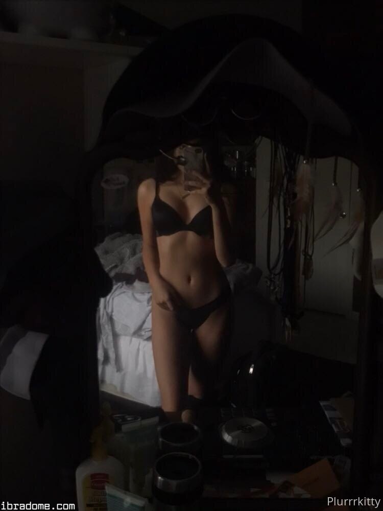 Claire Estabrook Photo #158