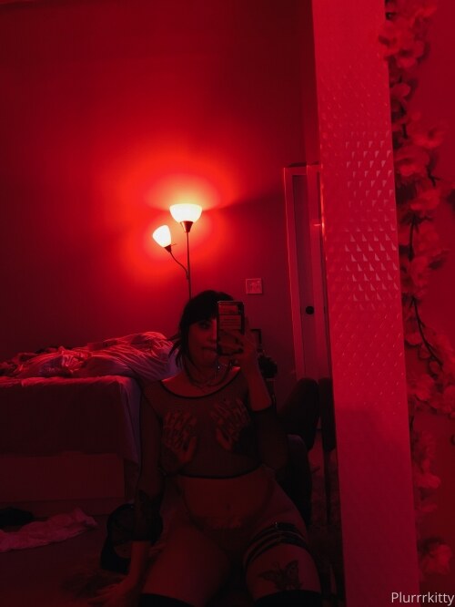 Claire Estabrook Photo #114