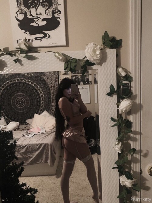 Claire Estabrook Photo #153