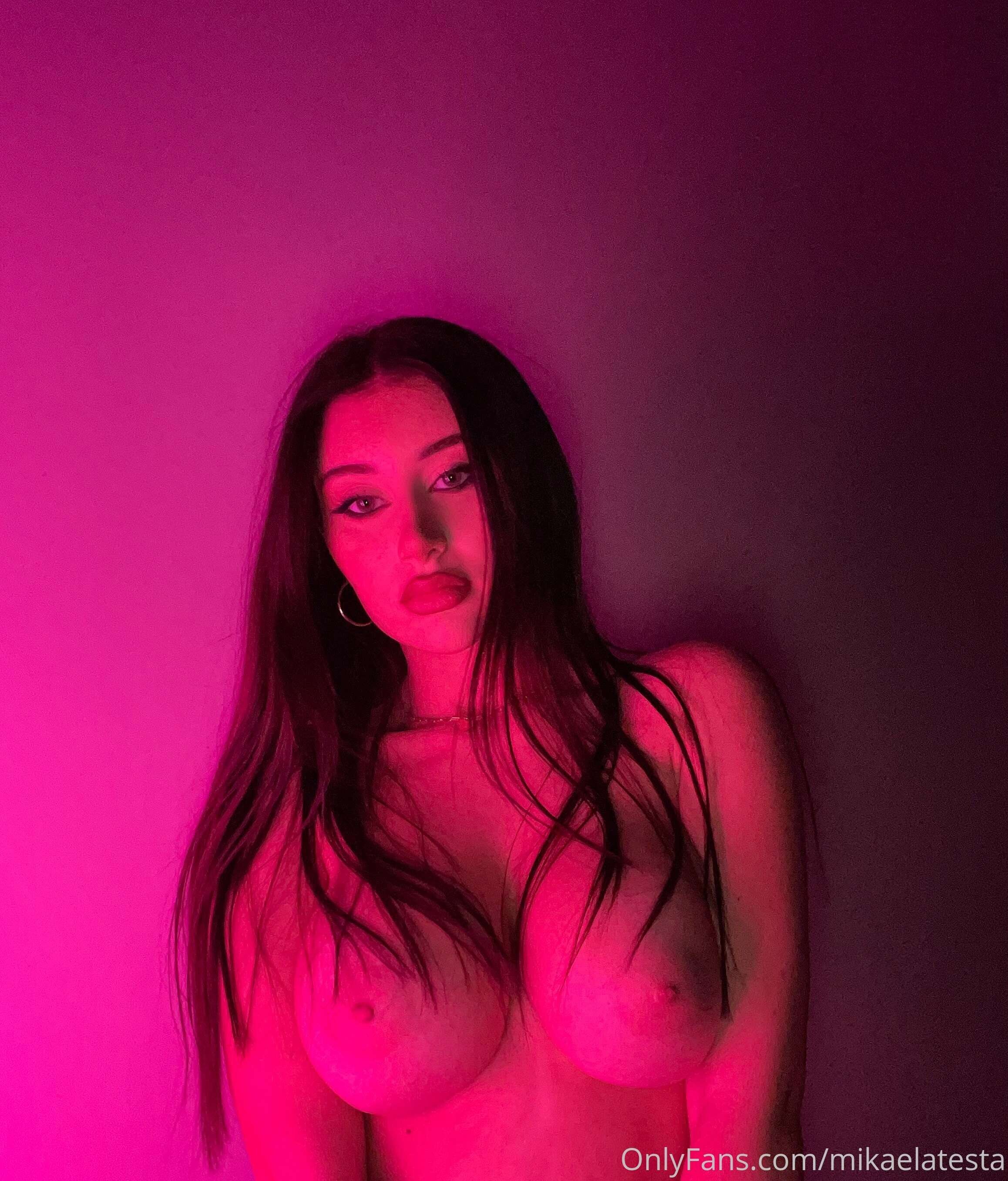 Mikaela Testa Photo #8