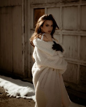 adelinesofficial Photo #47