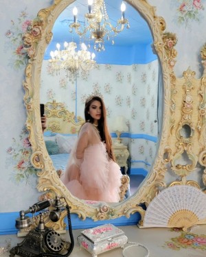 adelinesofficial Photo #53