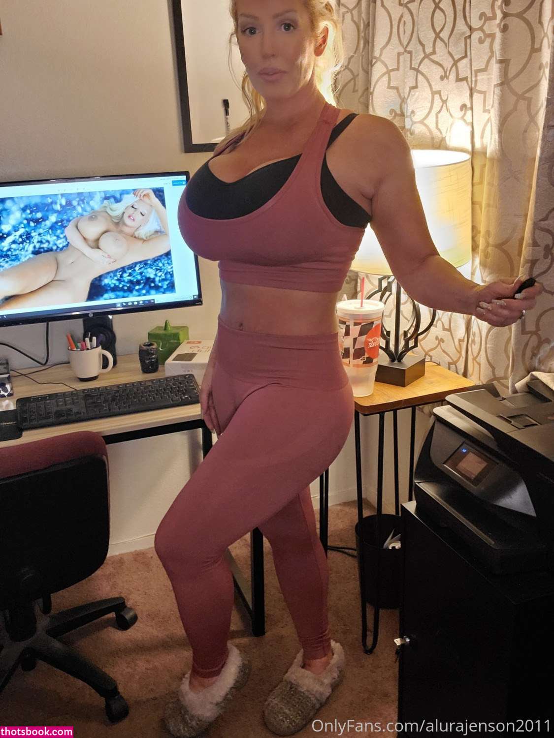 Alura JenAlura Jenson Photo #5