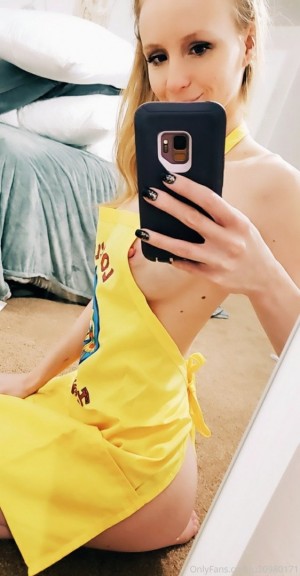 Elle Dainty Photo #5