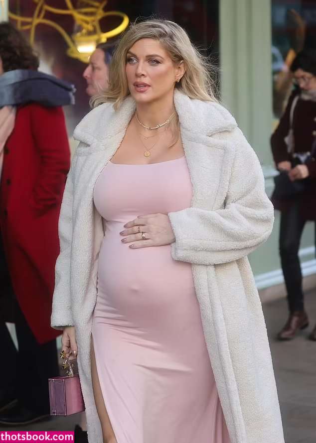 Ashley Louise James Photo #21