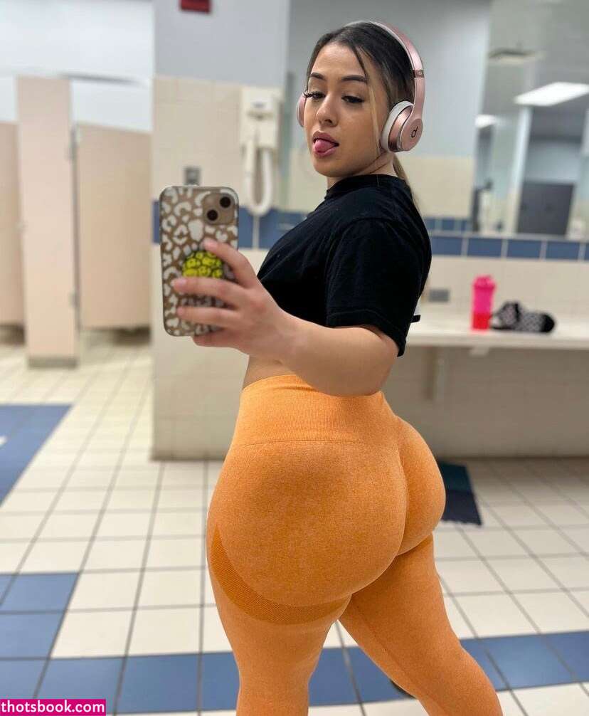 simplybella01 Photo #3